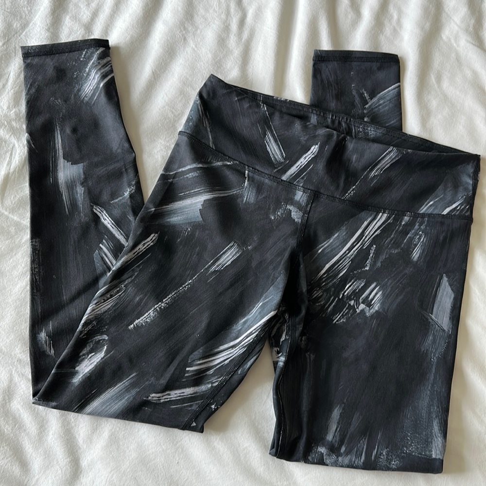 Alo Leggings - Size M
